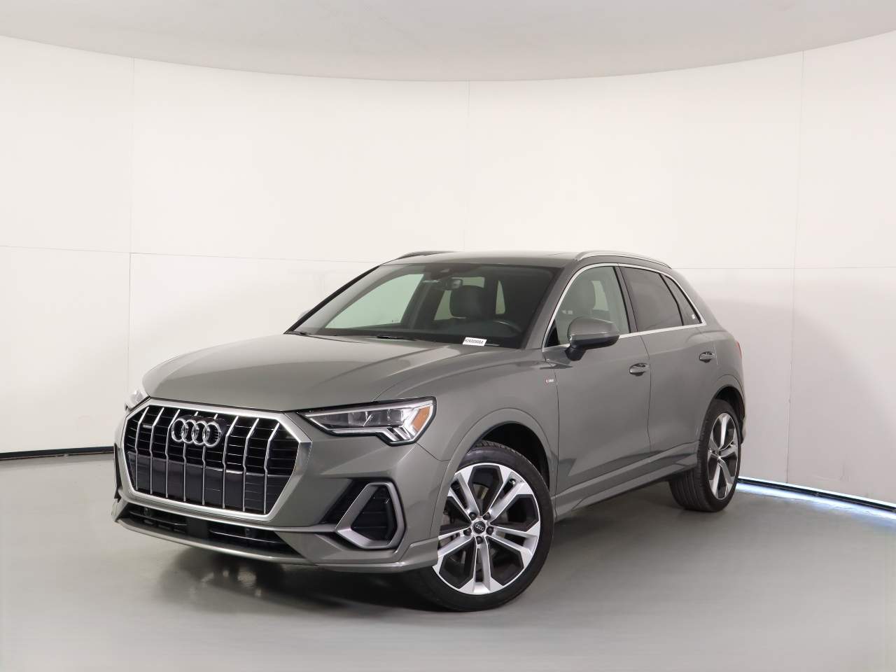 2019 Audi Q3 quattro S line Prem Plus 45 TFSI