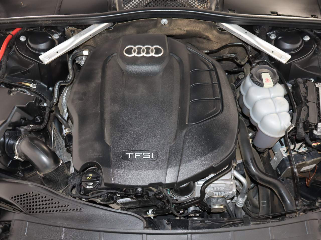 2019 Audi A4 Premium Plus 40 TFSI