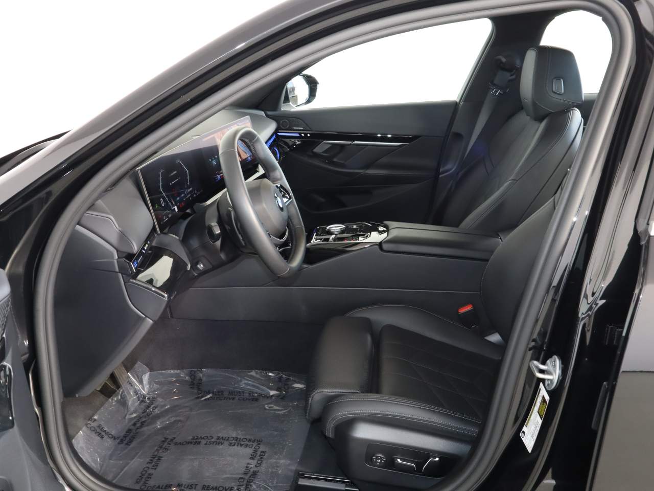 2025 BMW 5 Series 530i - Photo 14