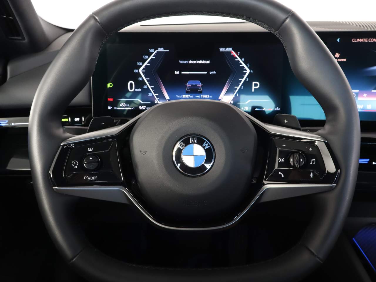 2025 BMW 5 Series 530i - Photo 13