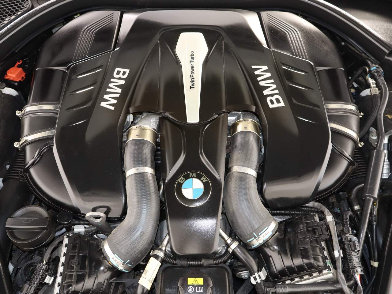 2016 BMW 7-Series 750i xDrive