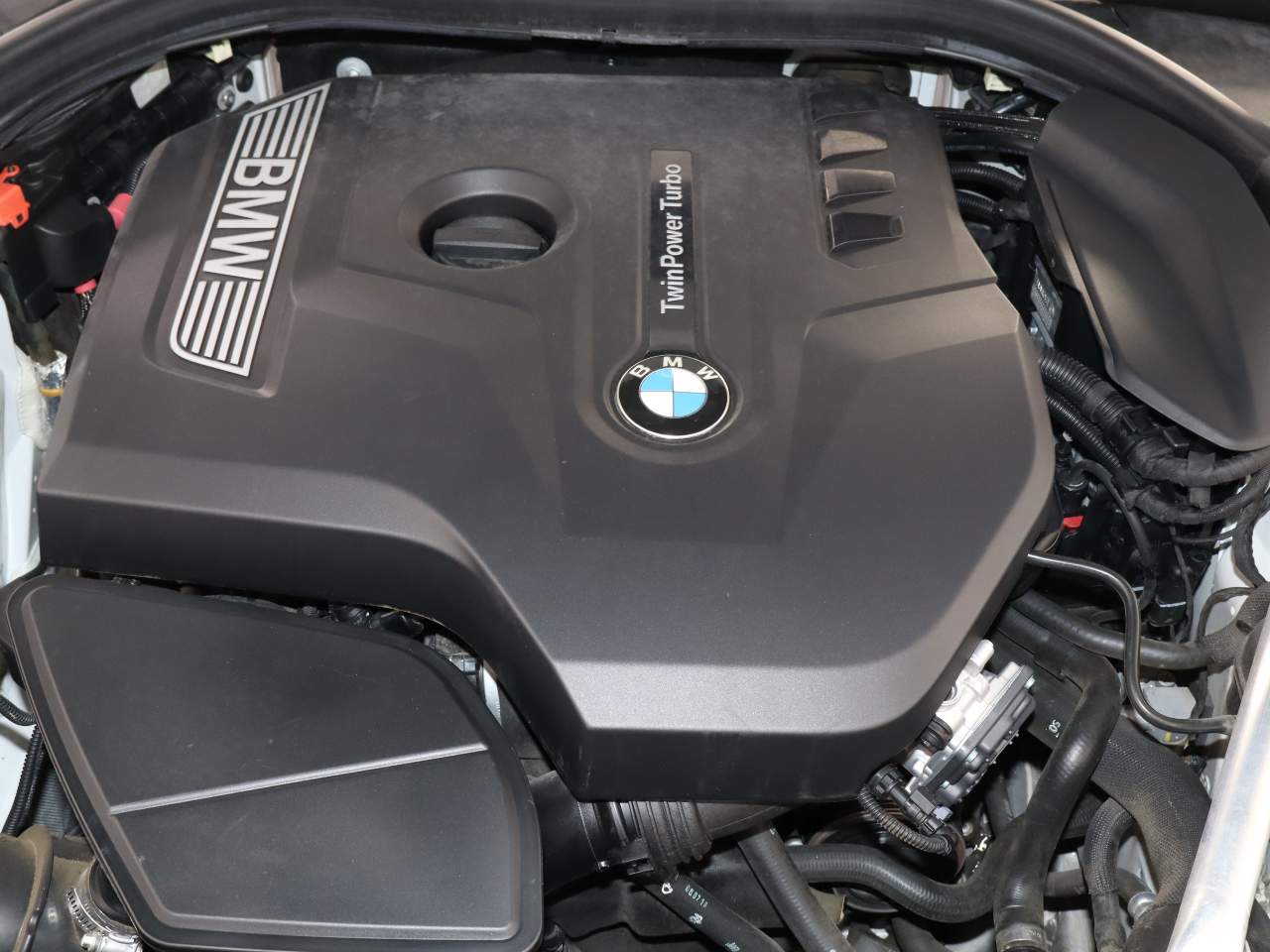 2019 BMW 5-Series 530i