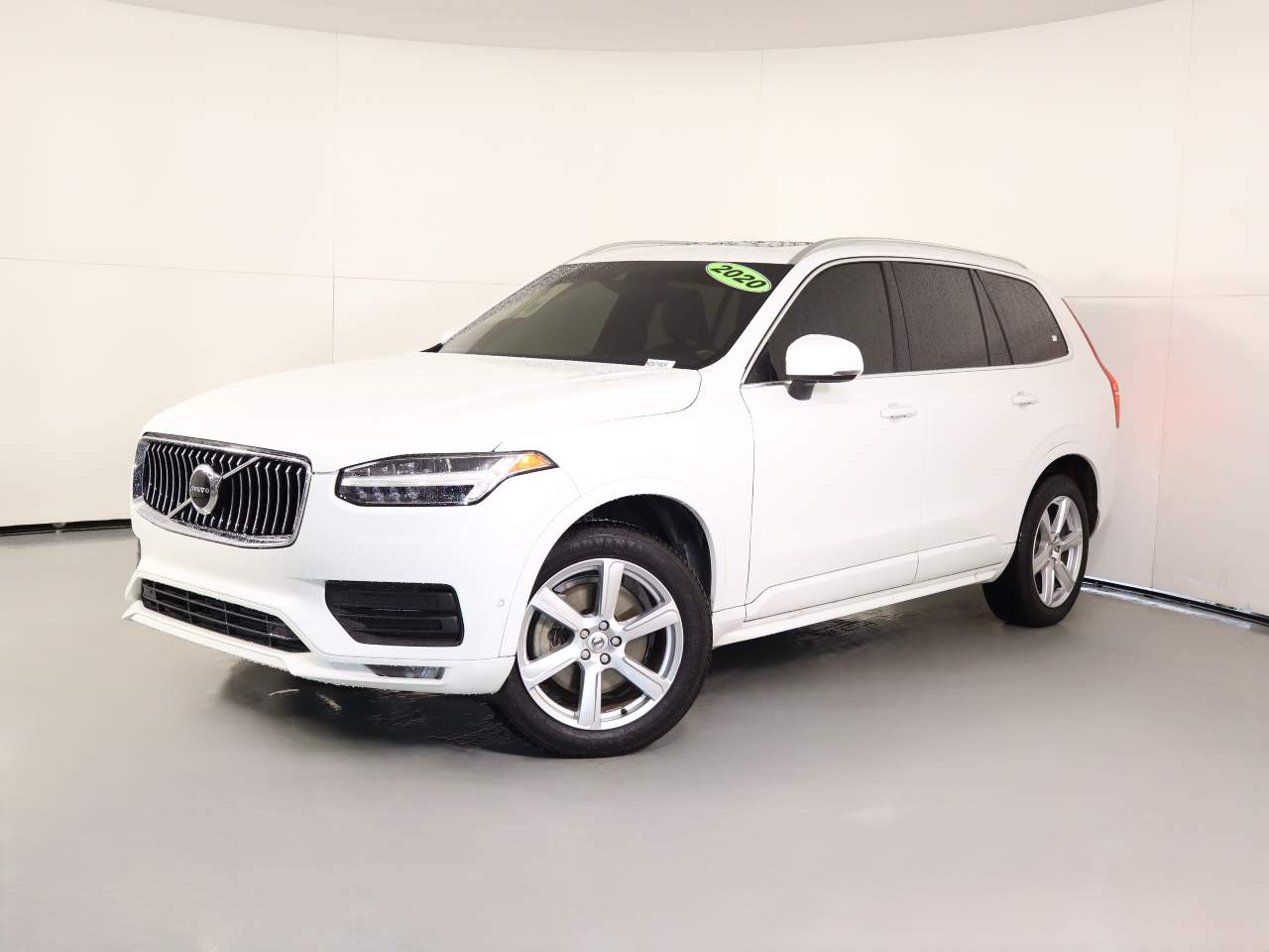 2020 Volvo XC90 T6 Momentum 6-Passenger AWD