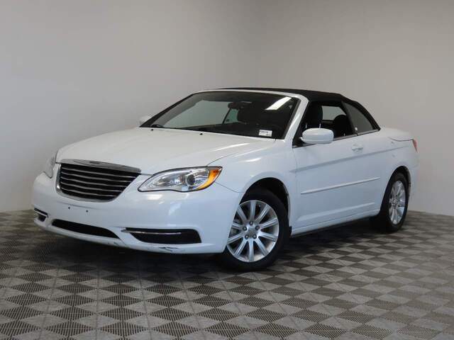 2013 Chrysler 200