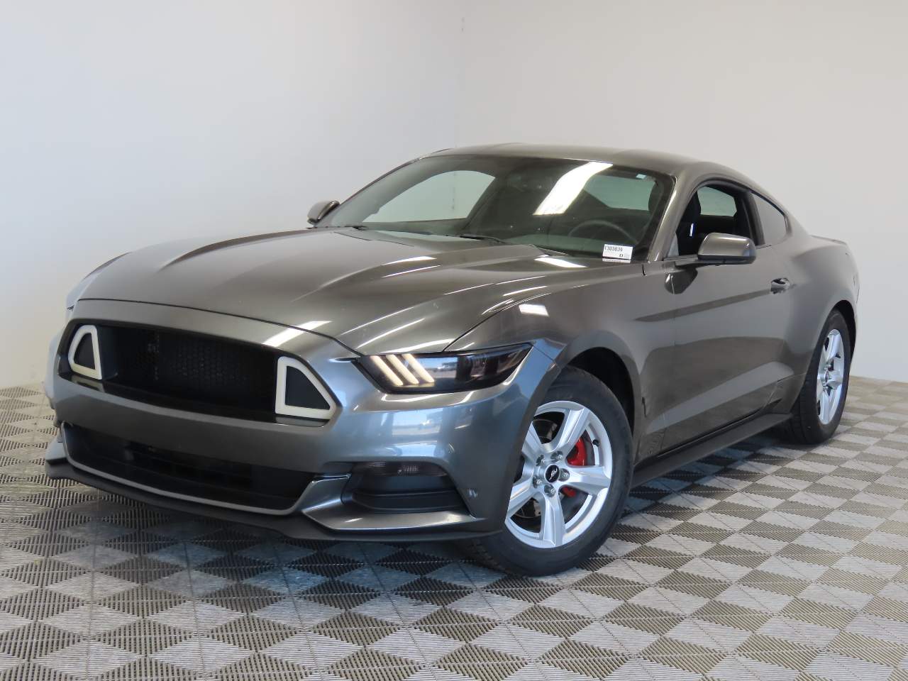 2016 Ford Mustang V6
