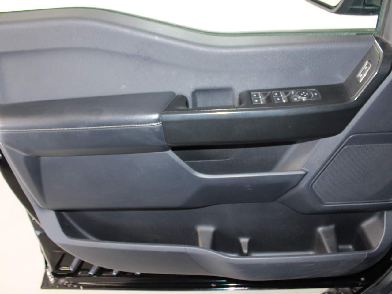 2022 Ford F-150 XL Crew Cab