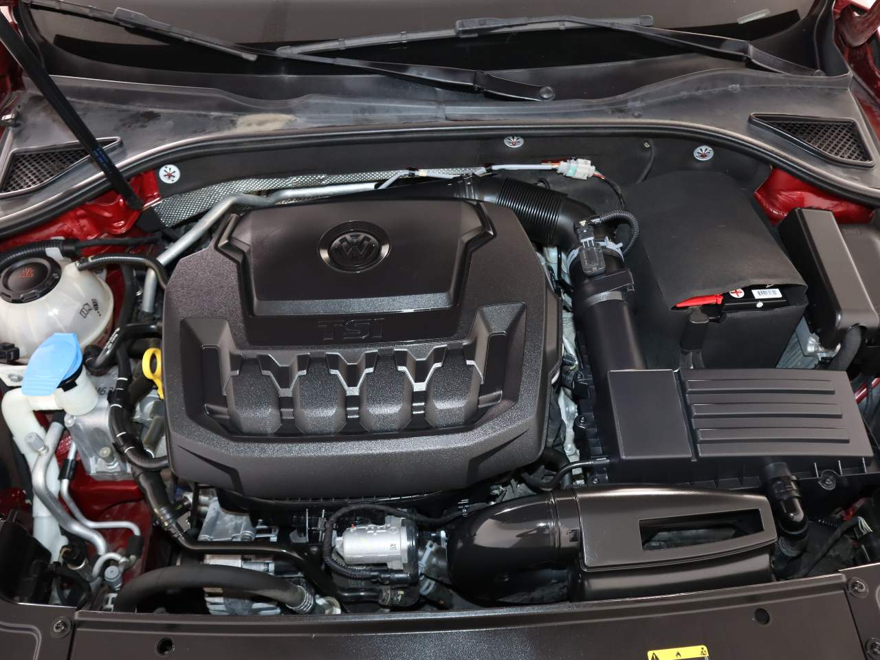 2018 Volkswagen Passat 2.0T R-Line