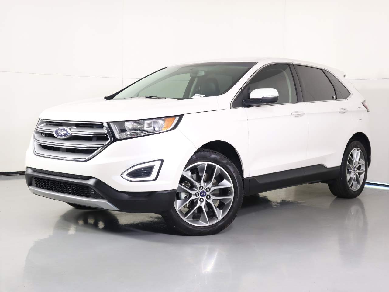 2017 Ford Edge Titanium's photo