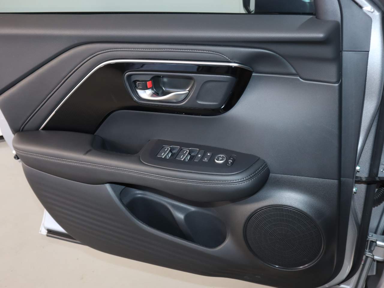 2025 Acura ADX Base - Photo 16