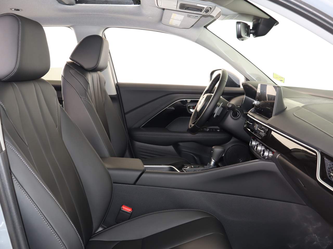 2025 Acura ADX Base - Photo 13