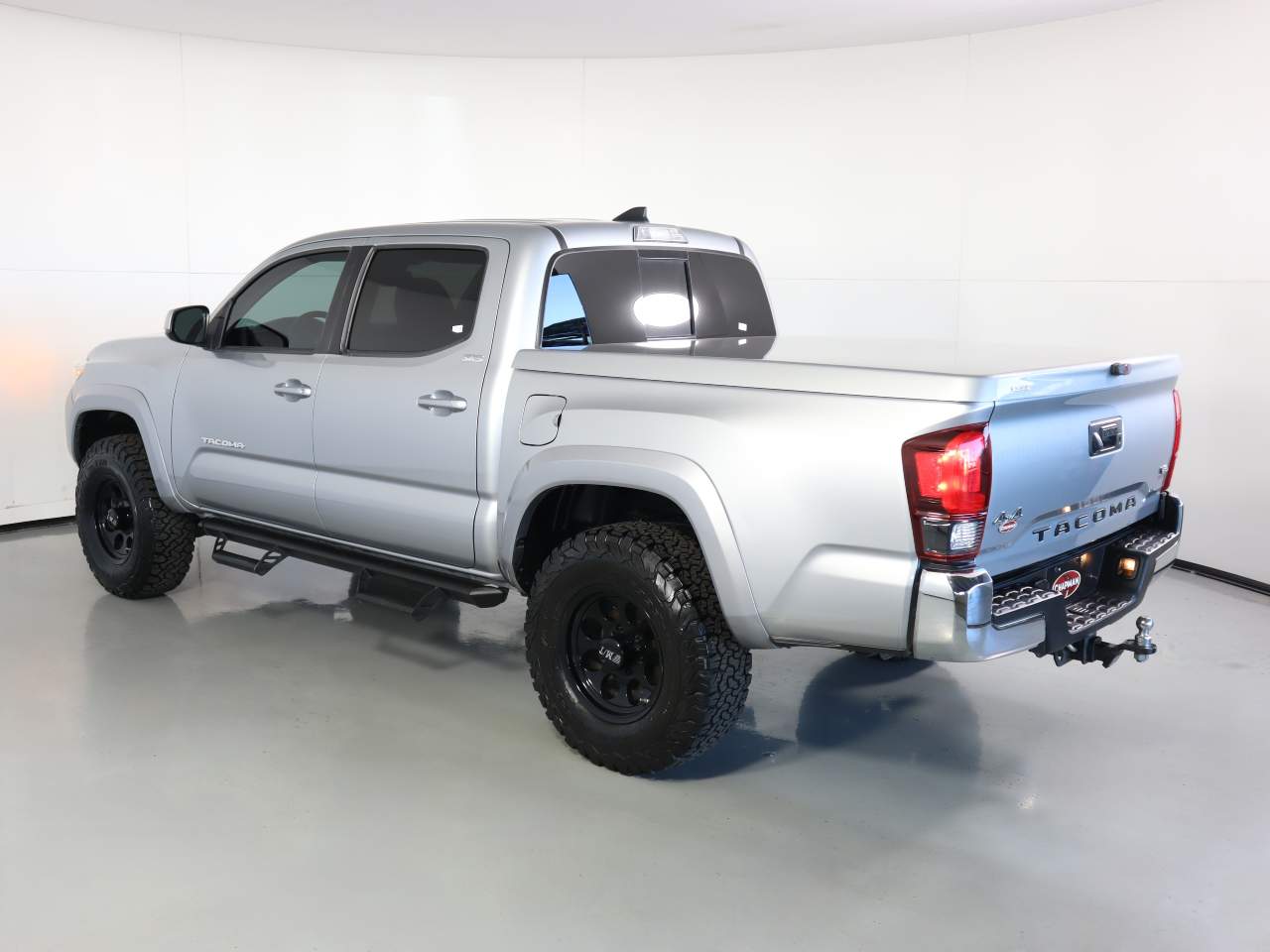 2018 Toyota Tacoma SR5 V6 Crew Cab
