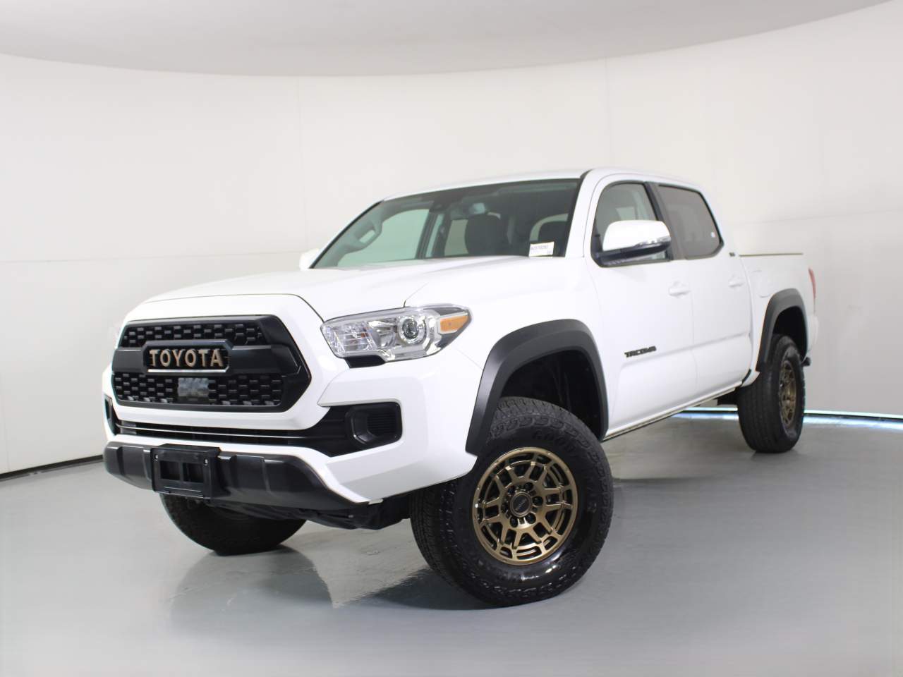 2023 Toyota Tacoma Trail Edition V6 Crew Cab
