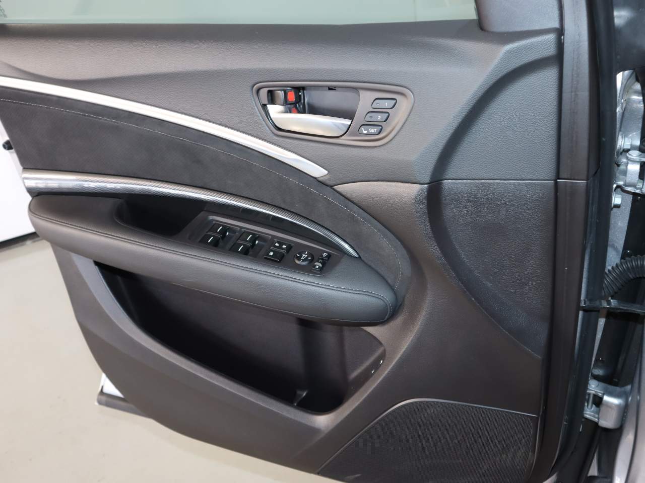 2020 Acura MDX Technology & A-Spec Package - Photo 16
