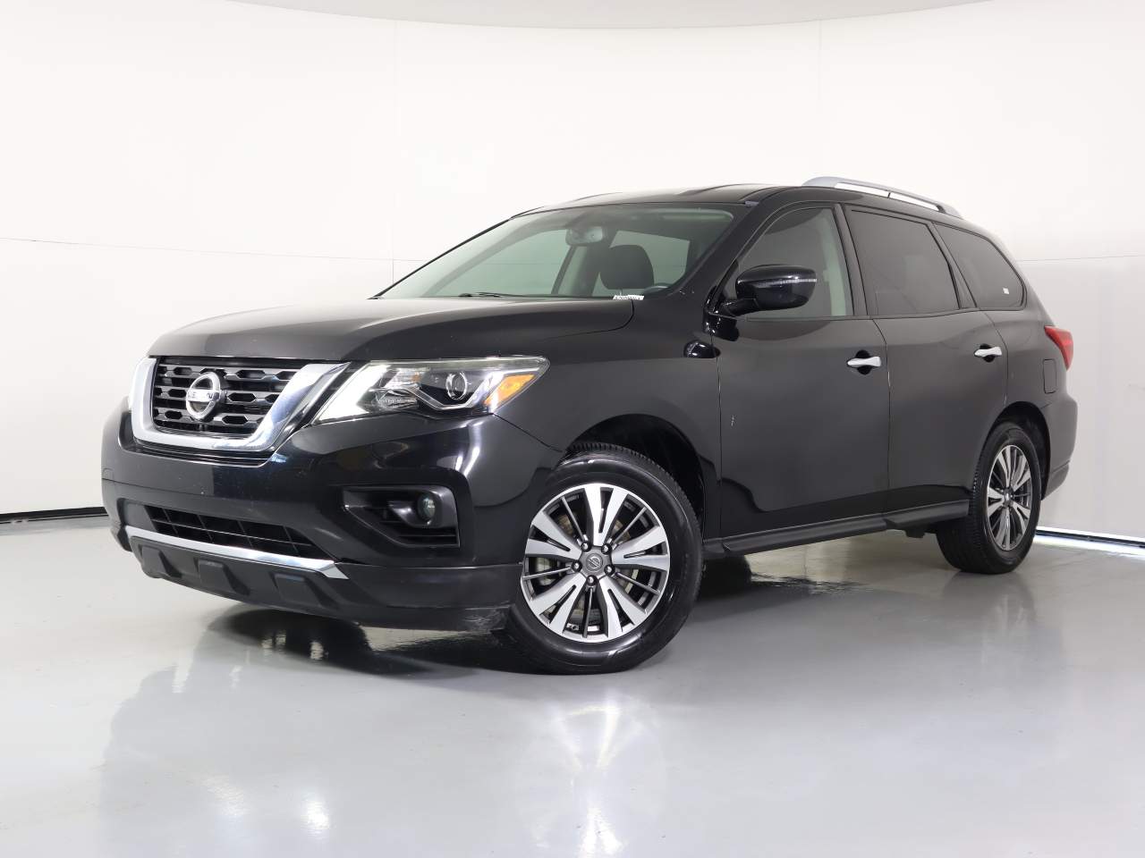 2017 Nissan Pathfinder SV