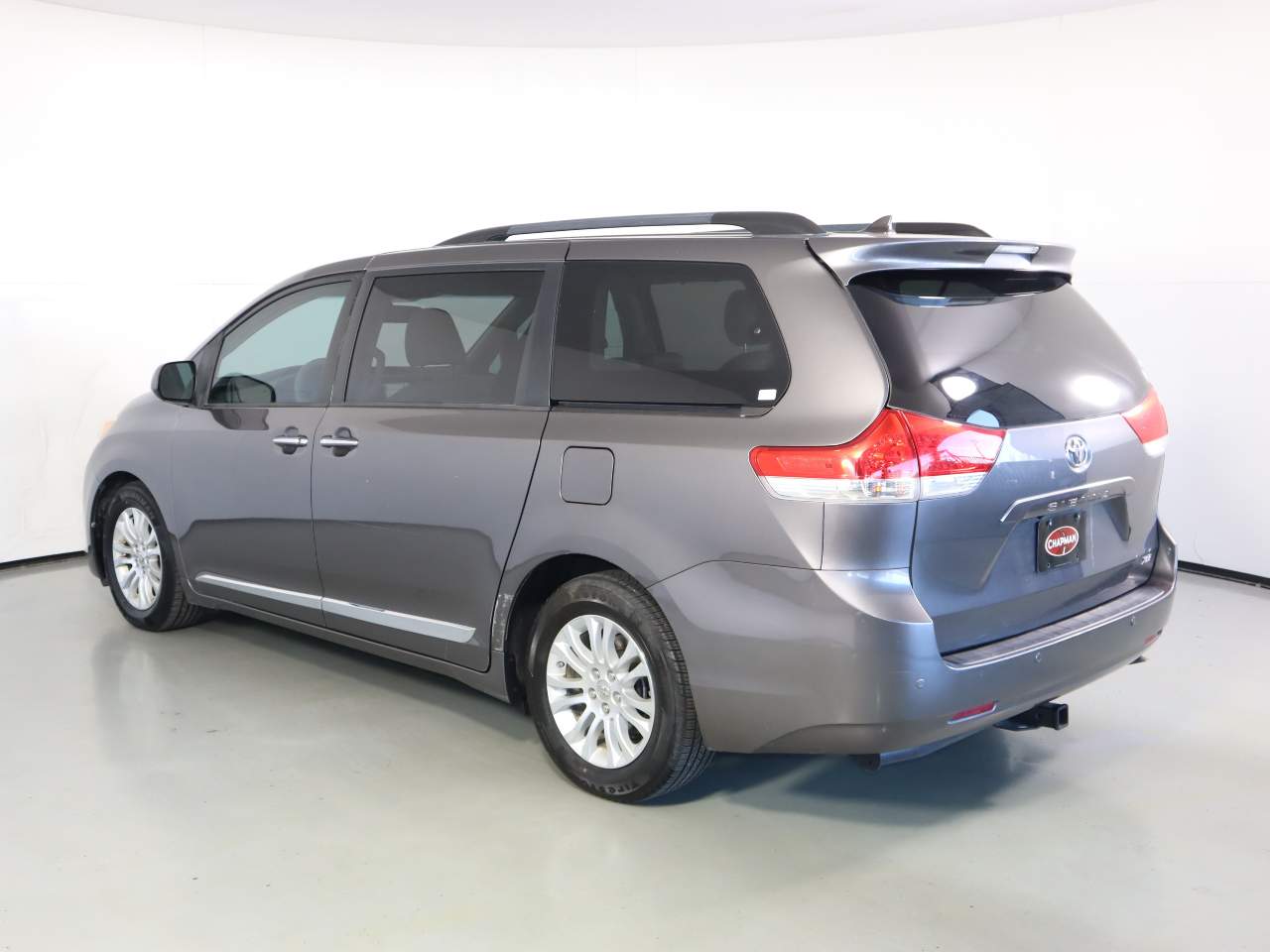 2014 Toyota Sienna XLE 8-Passenger