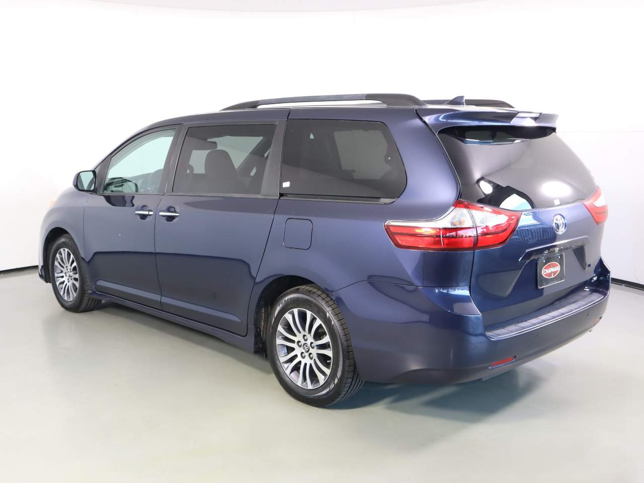 2018 Toyota Sienna XLE 8-Passenger