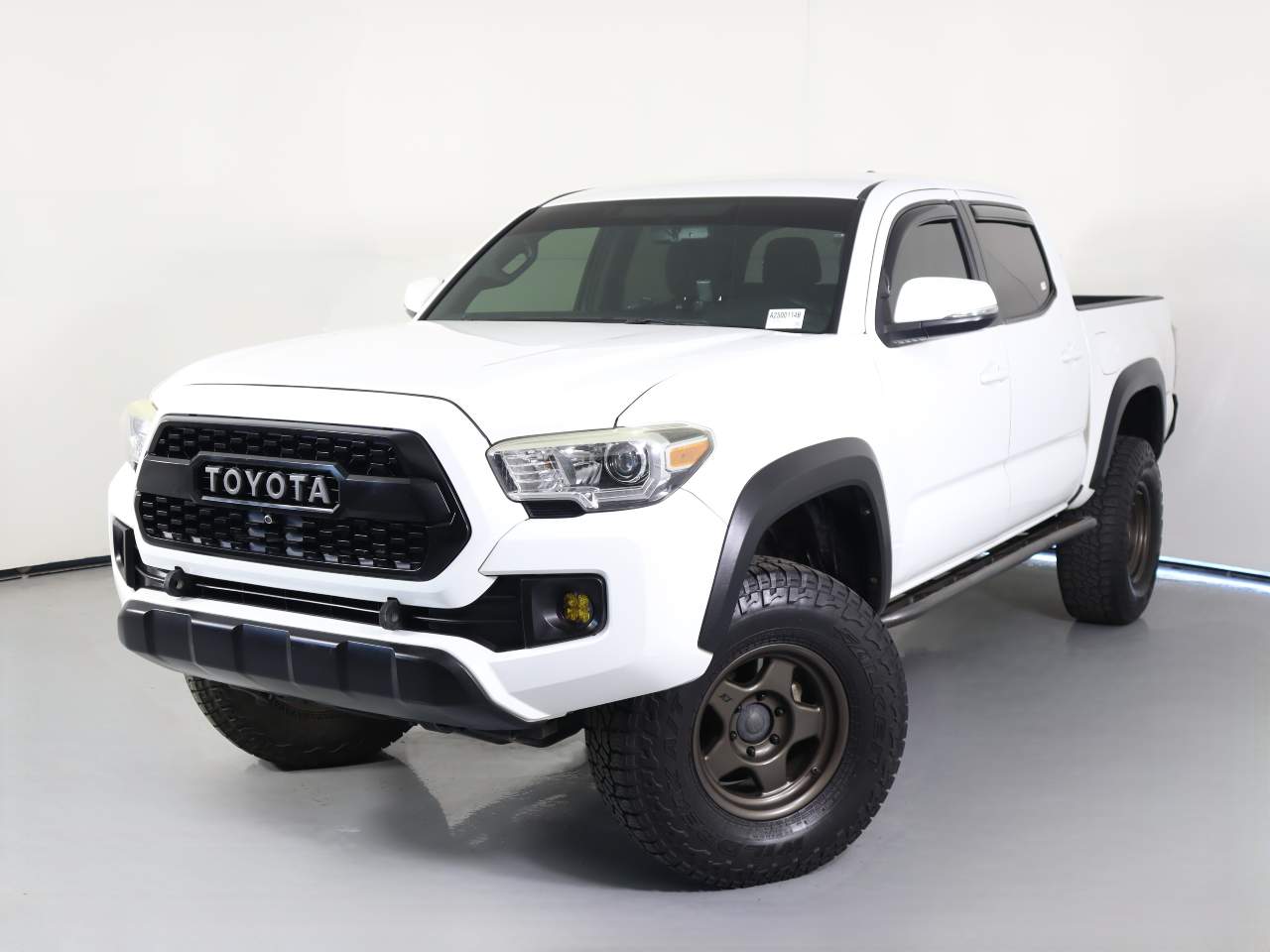 2016 Toyota Tacoma SR5 V6 Crew Cab