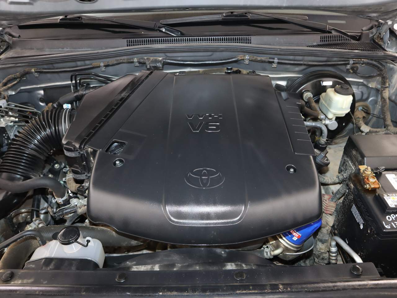 2015 Toyota Tacoma PreRunner V6 Crew Cab