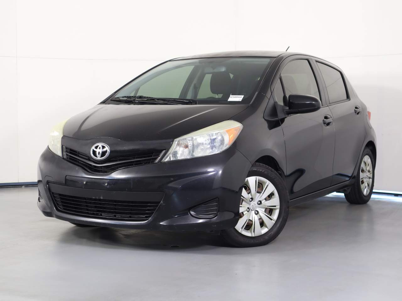 2013 Toyota Yaris 5-Door LE