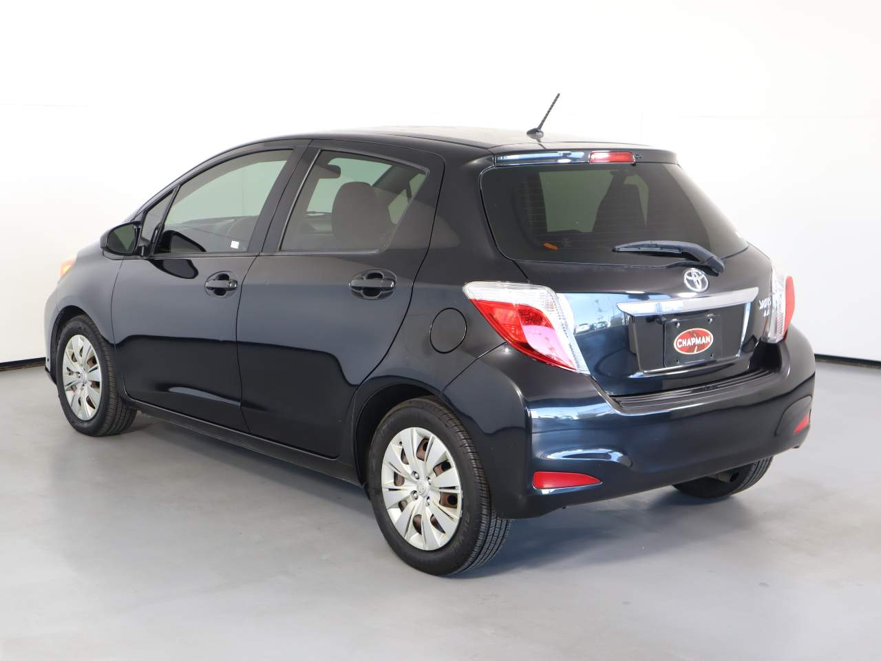 2013 Toyota Yaris 5-Door LE