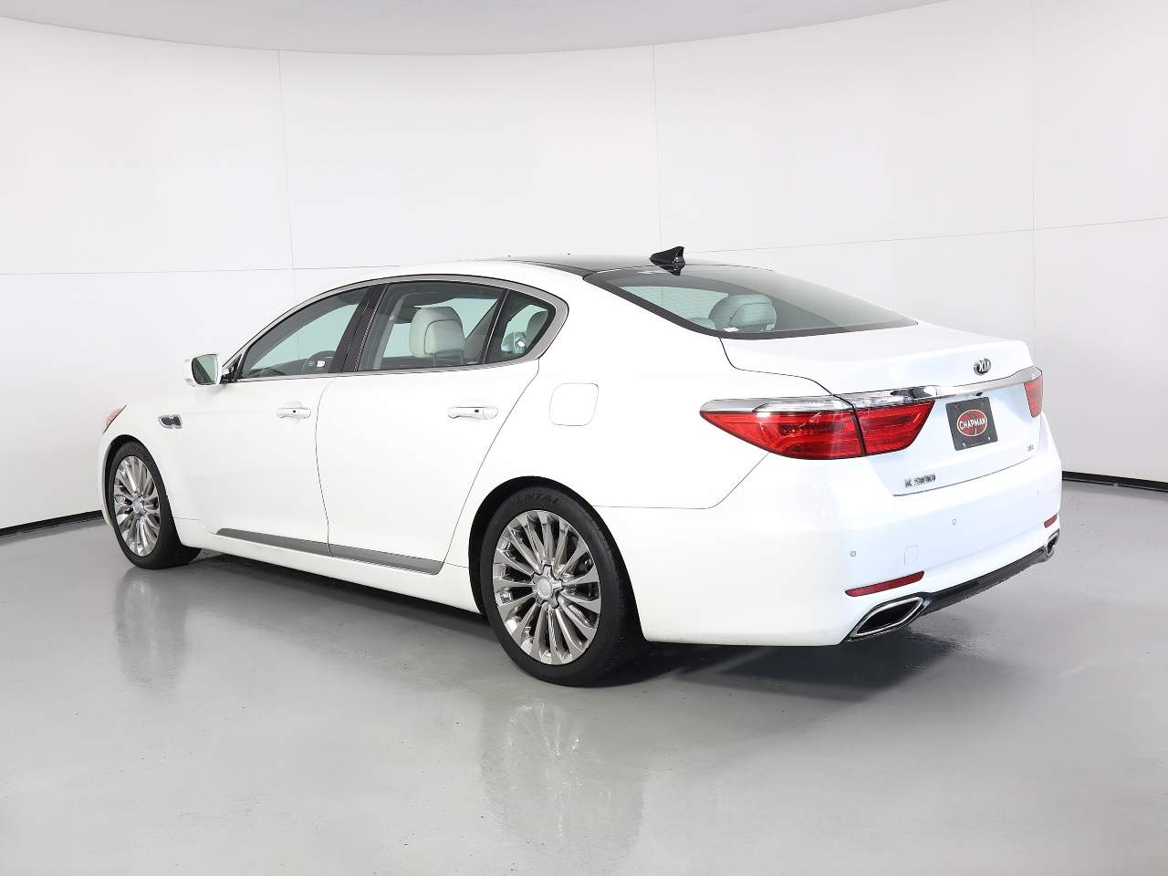 2016 Kia K900 Luxury V8