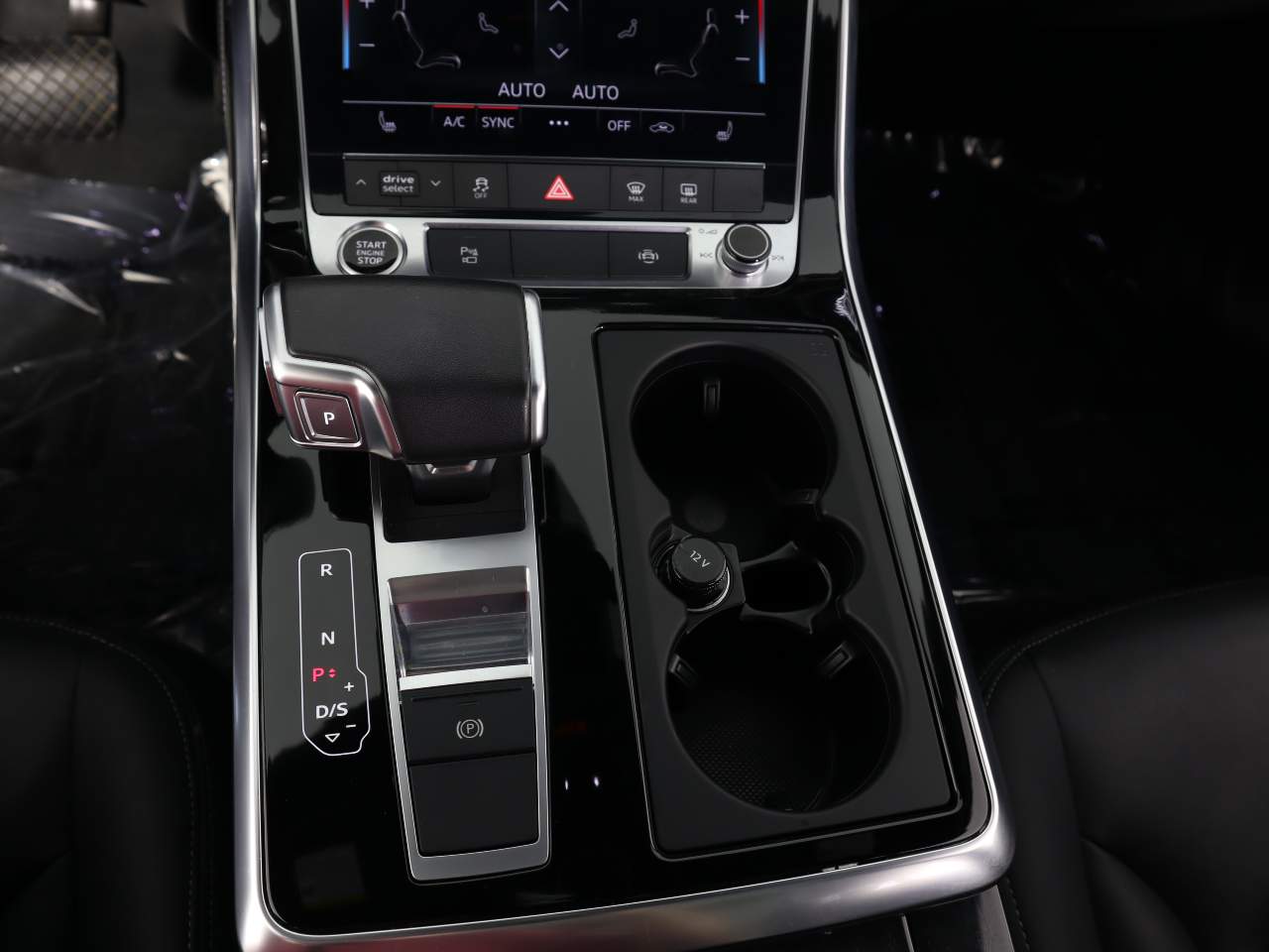 2025 Audi Q7 Premium Plus - Photo 9