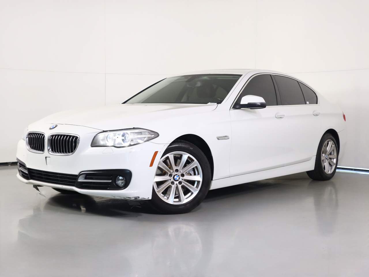 2015 BMW 5-Series 528i