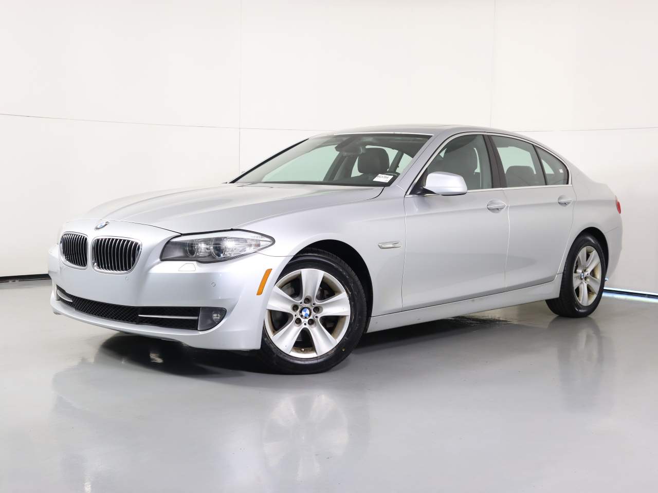 2011 BMW 5-Series 528i