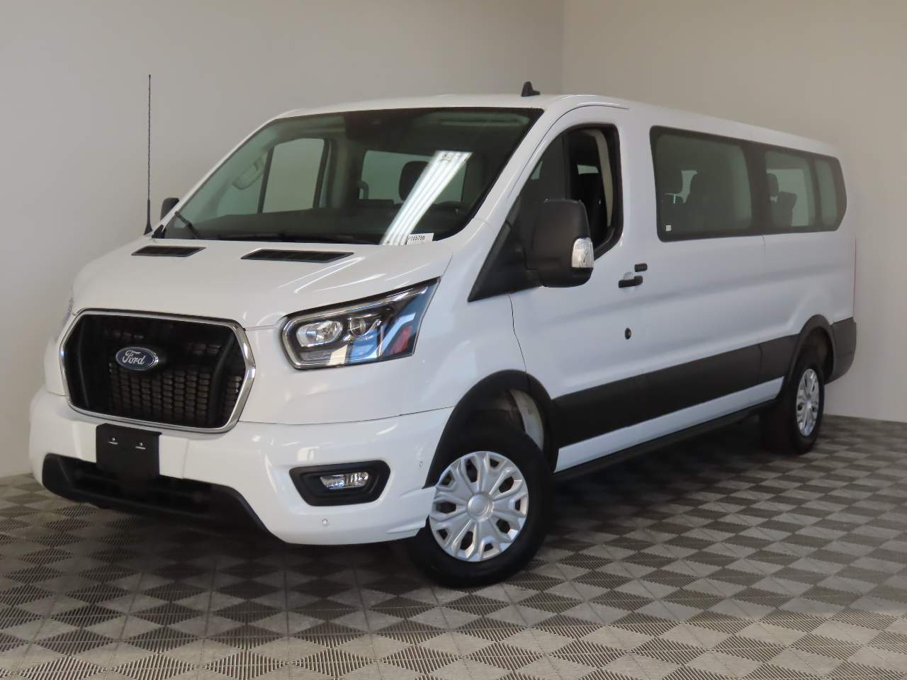 2023 Ford Transit 350 XLT