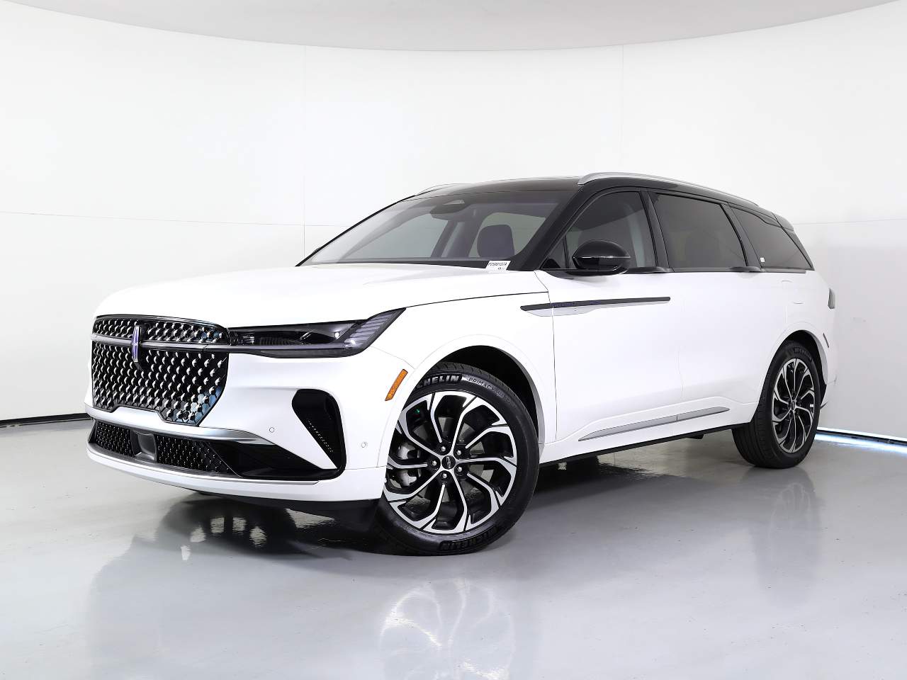 2024 Lincoln Nautilus Hybrid Reserve