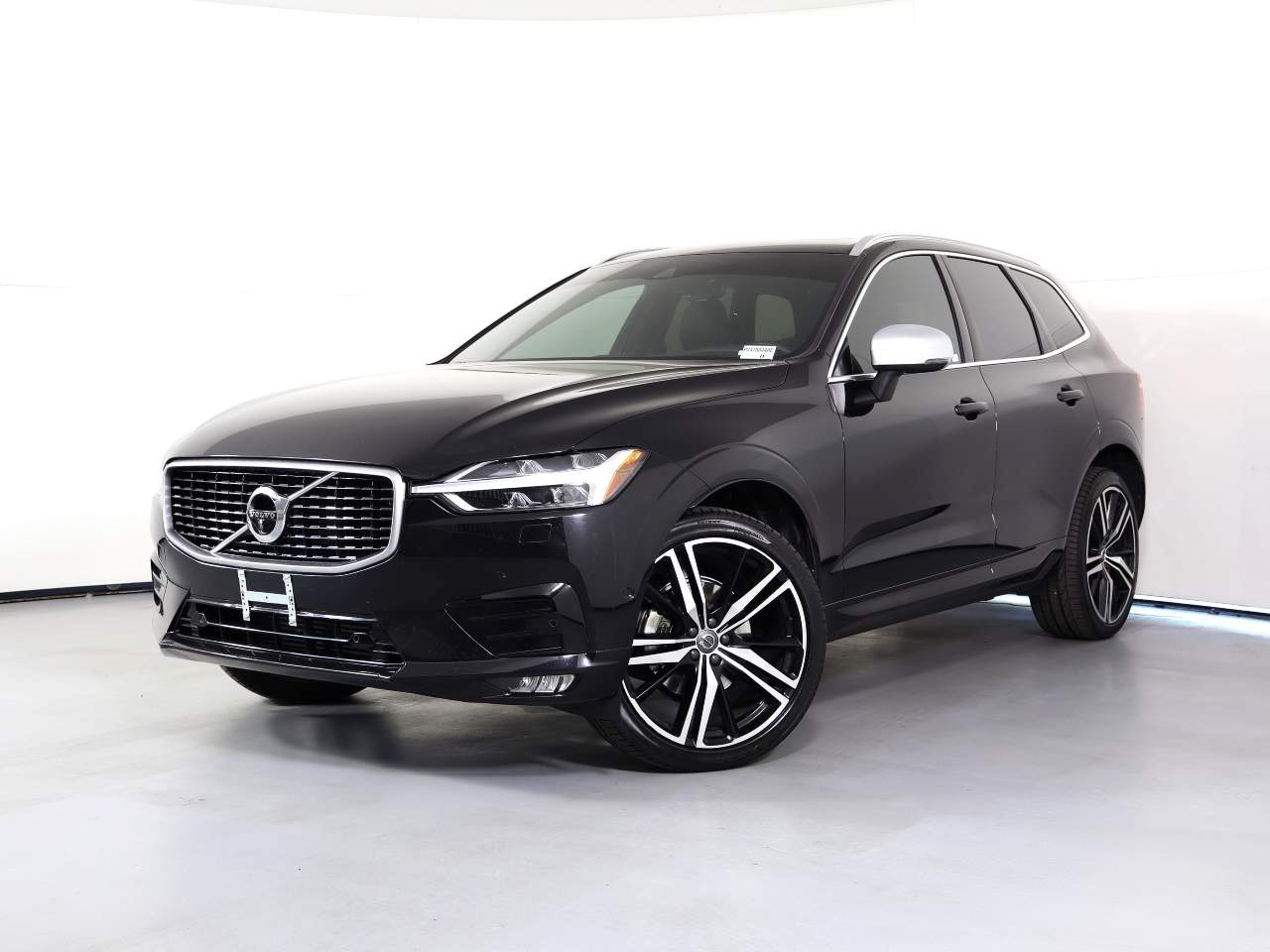 2019 Volvo XC60 T5 R-Design