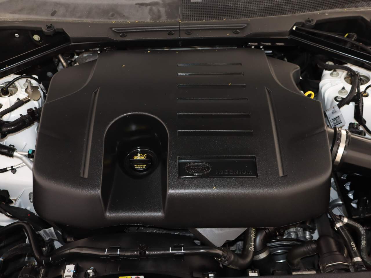 2023 Land Rover Defender 110 X-Dynamic SE