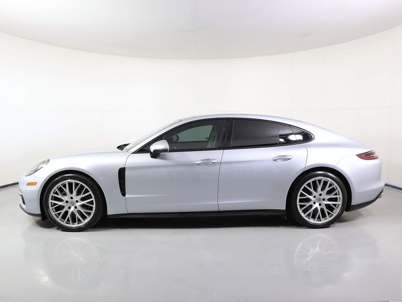 2018 Porsche Panamera