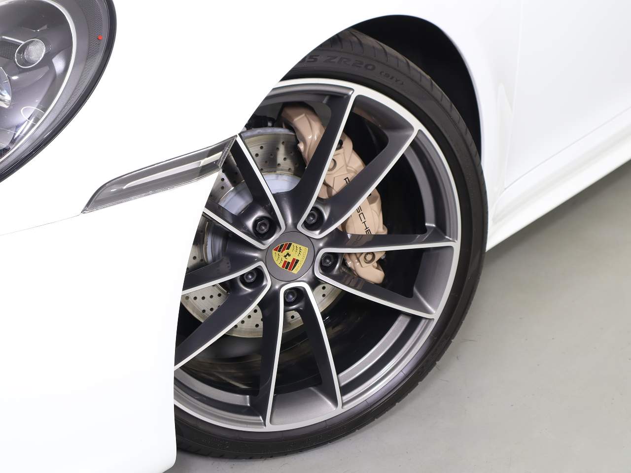 2022 Porsche 911 Carrera