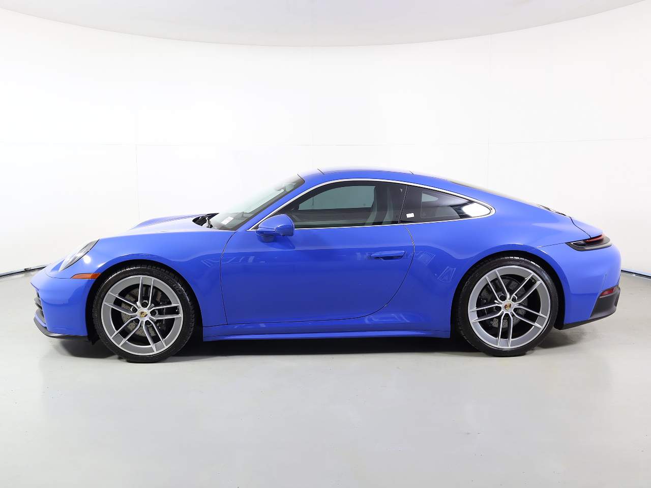 2025 Porsche 911 Carrera