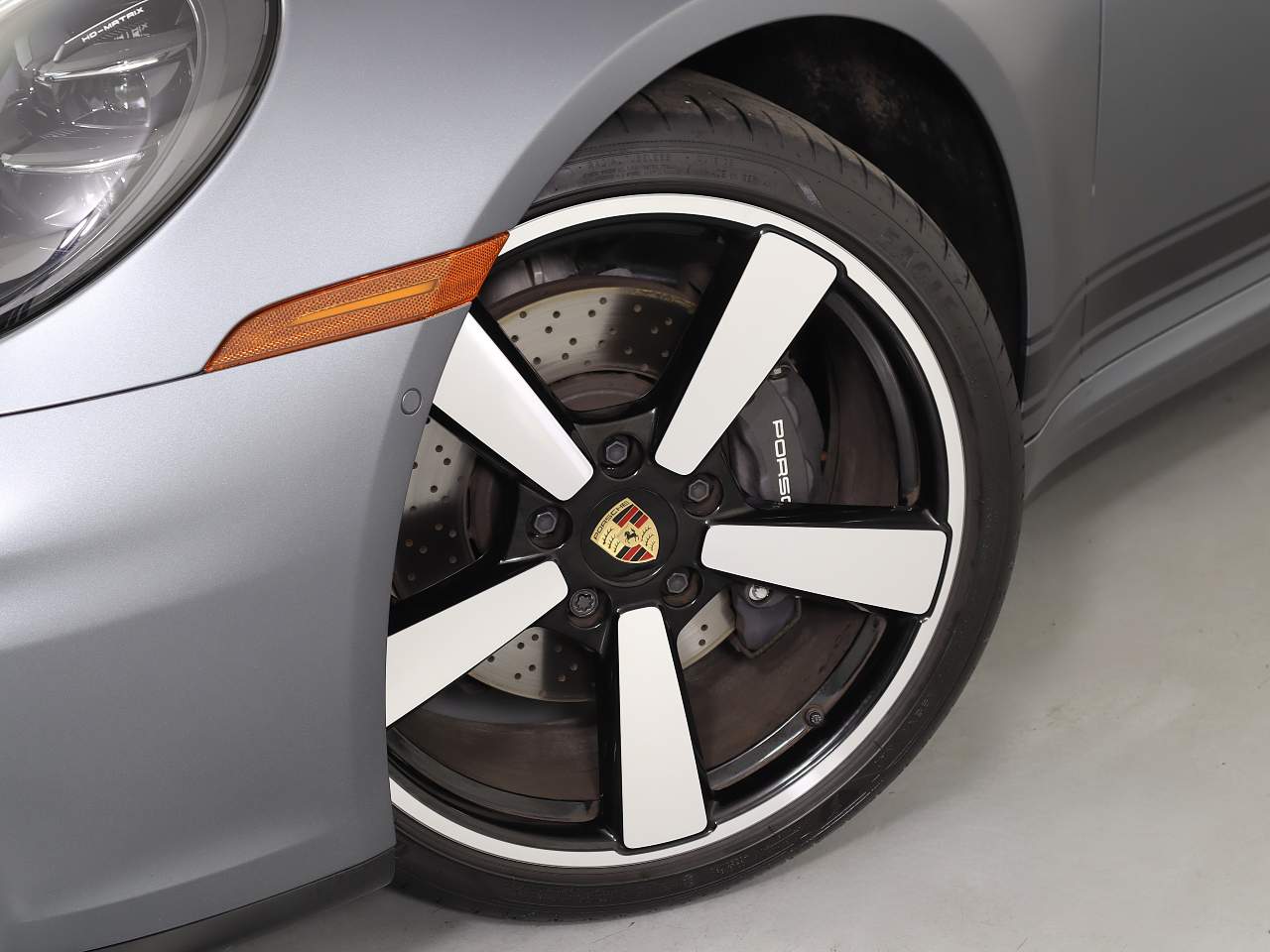 2025 Porsche 911 Carrera