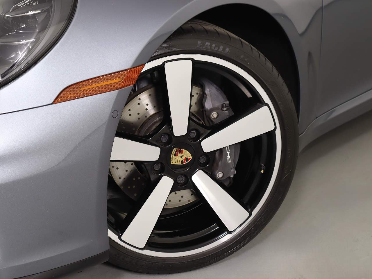 2025 Porsche 911 Carrera