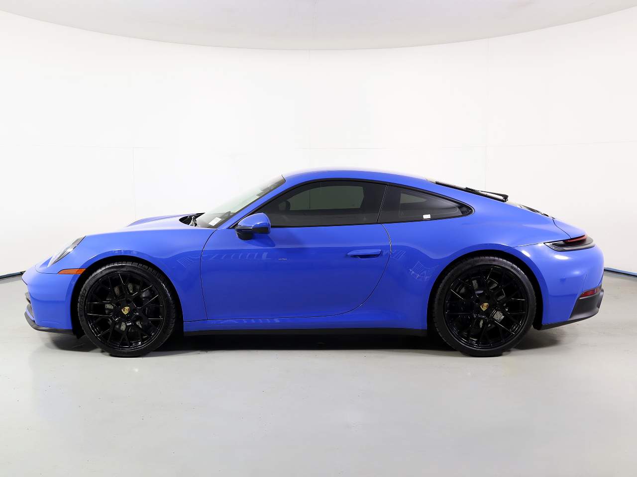 2025 Porsche 911 Carrera