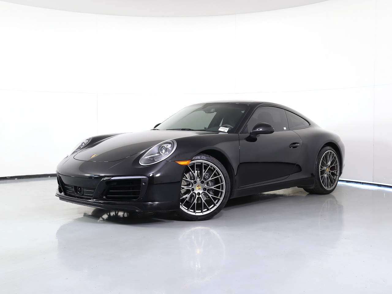 2019 Porsche 911 Carrera
