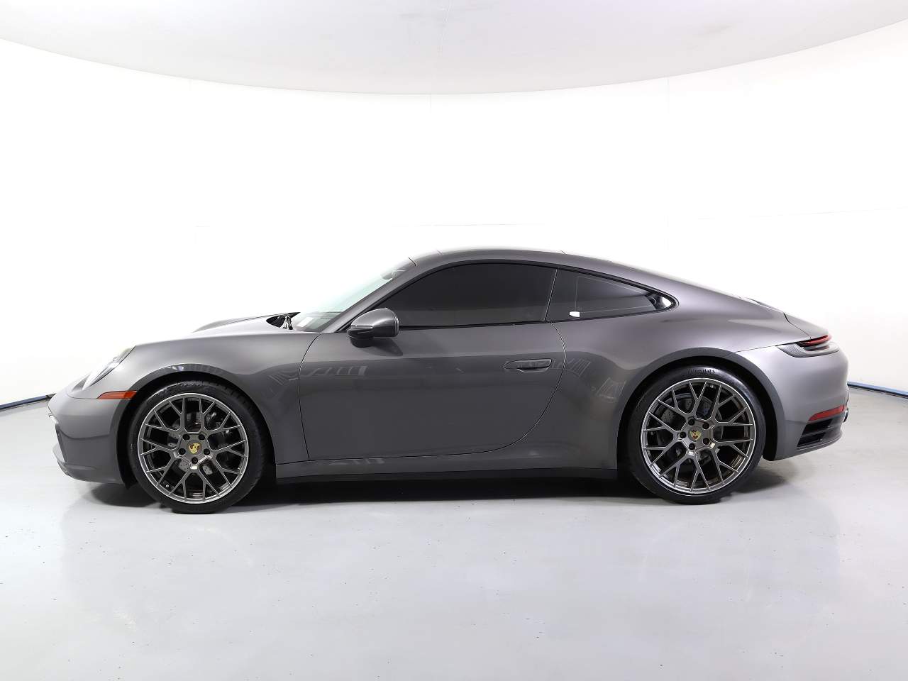 2020 Porsche 911 Carrera