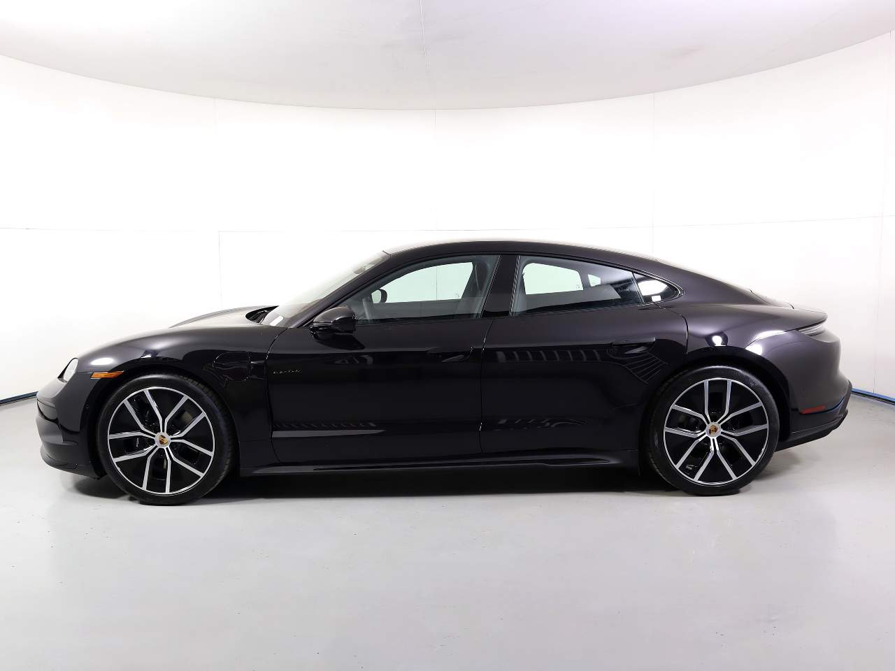 2026 Porsche Taycan Black Edition