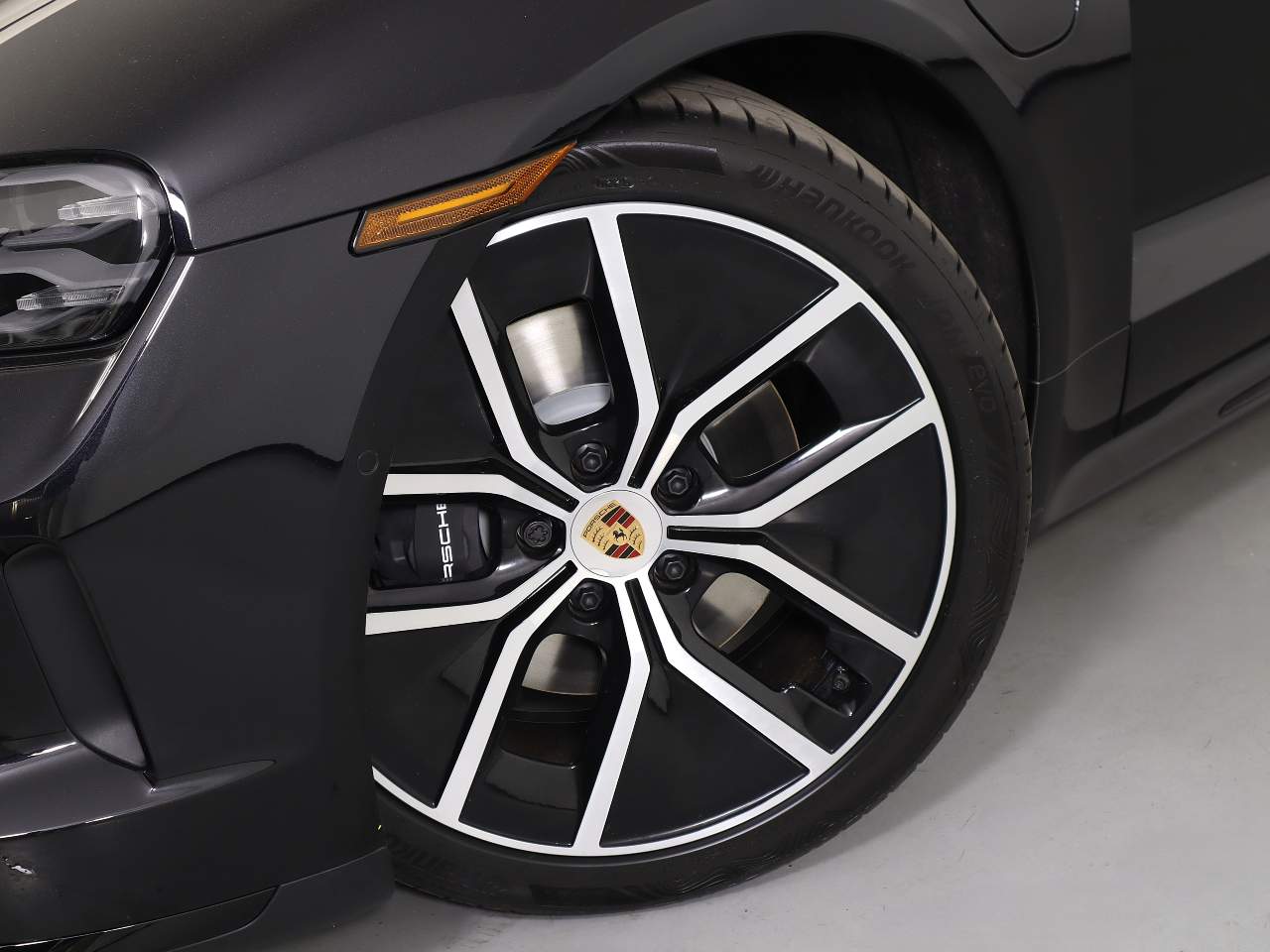 2026 Porsche Taycan Black Edition