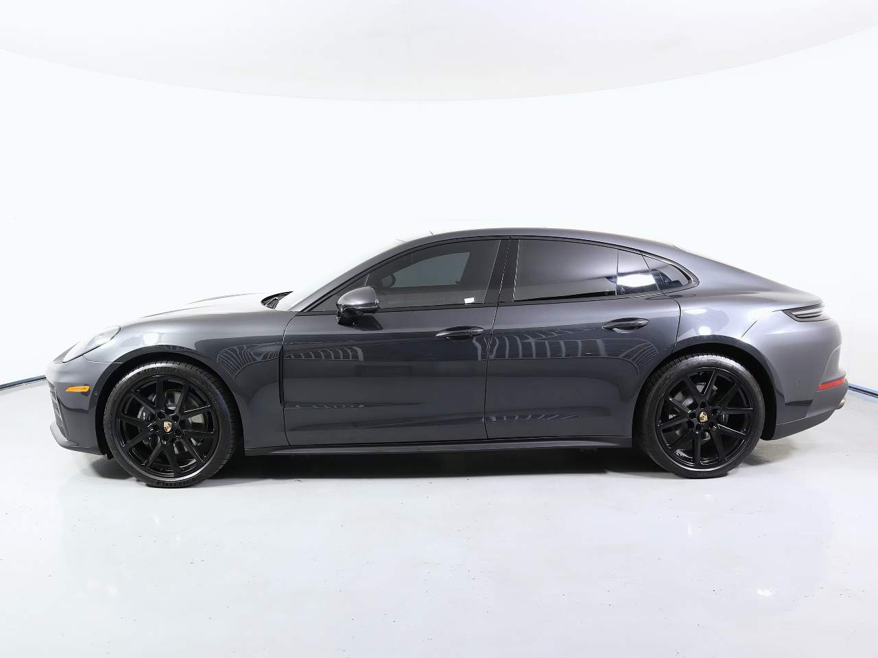 2024 Porsche Panamera  