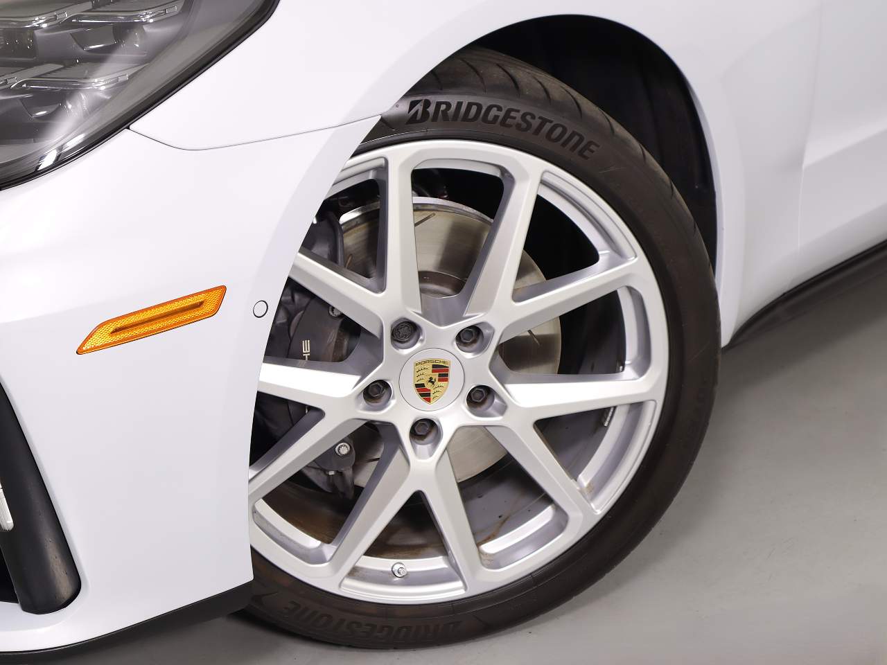 2025 Porsche Panamera 4