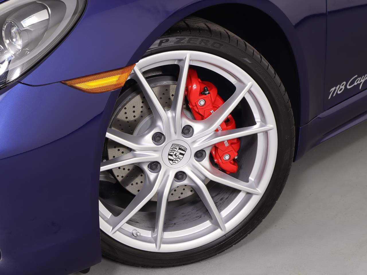 2025 Porsche 718 Cayman S