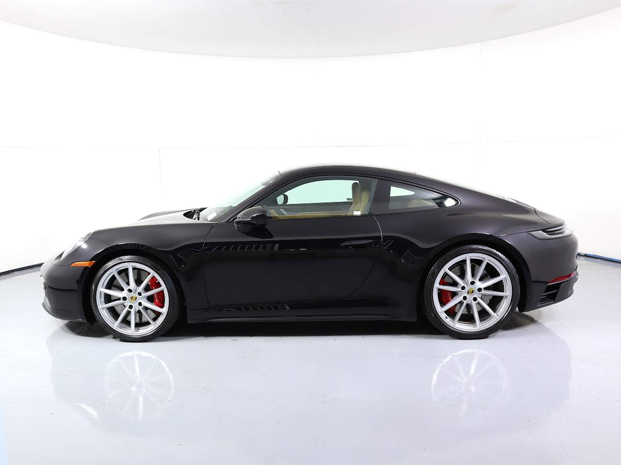 2024 Porsche 911 Carrera 4 GTS