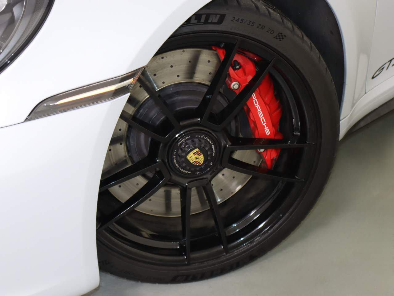 2024 Porsche 911 Carrera GTS