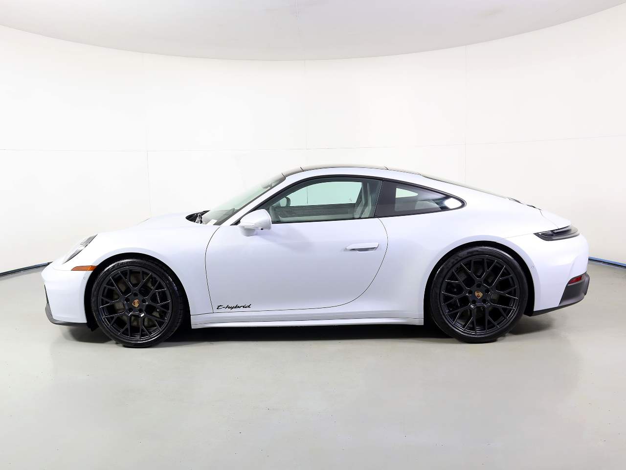2026 Porsche 911 Carrera GTS