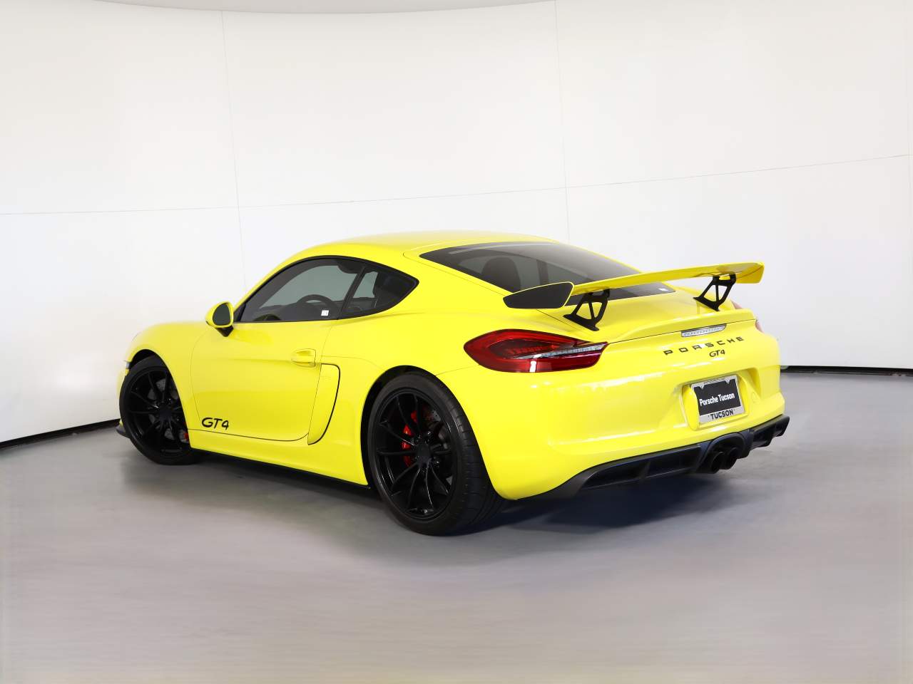 2016 Porsche Cayman GT4