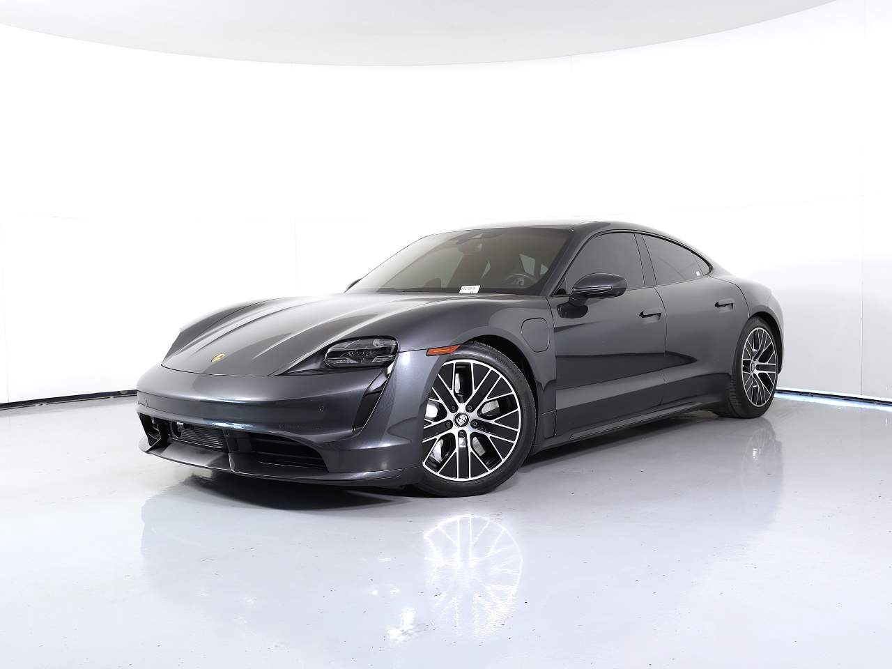 2020 Porsche Taycan Turbo